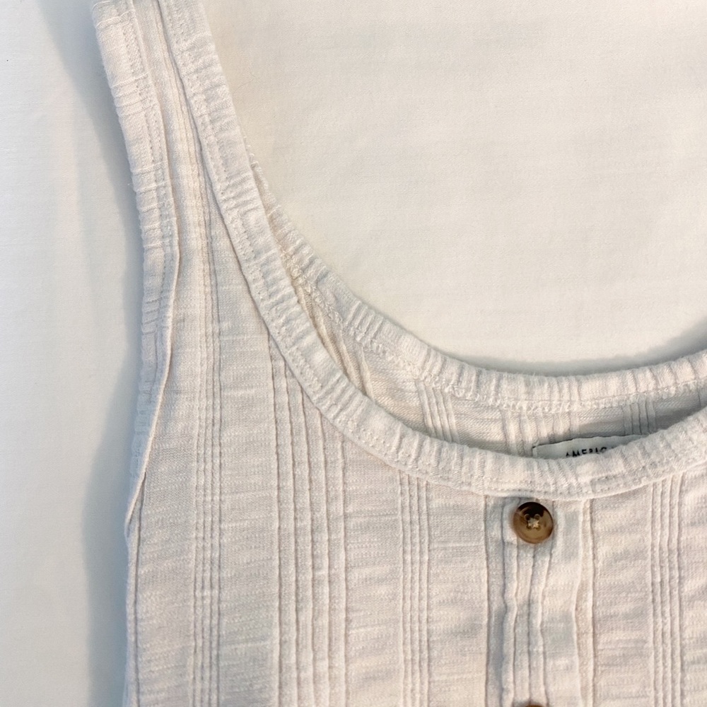 AE crop top